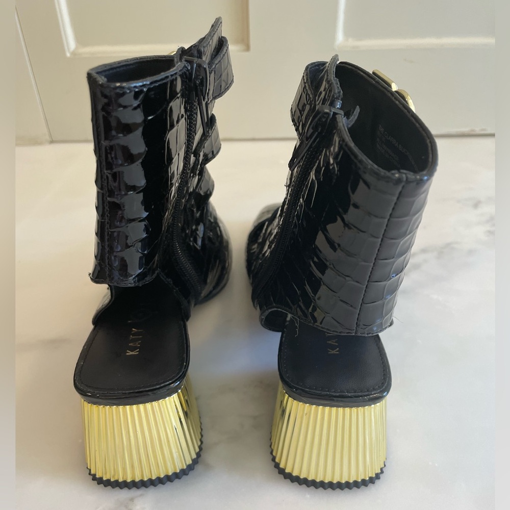 Katy Perry Clarra Buckle Boot in Black Shiny Croc Patent, Size 6 - Picture 3 of 5